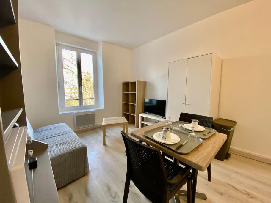 Conflans-en-Jarnisy 105 Studio Immeuble Perseverance מראה חיצוני תמונה